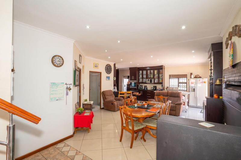4 Bedroom Property for Sale in Country Club Western Cape